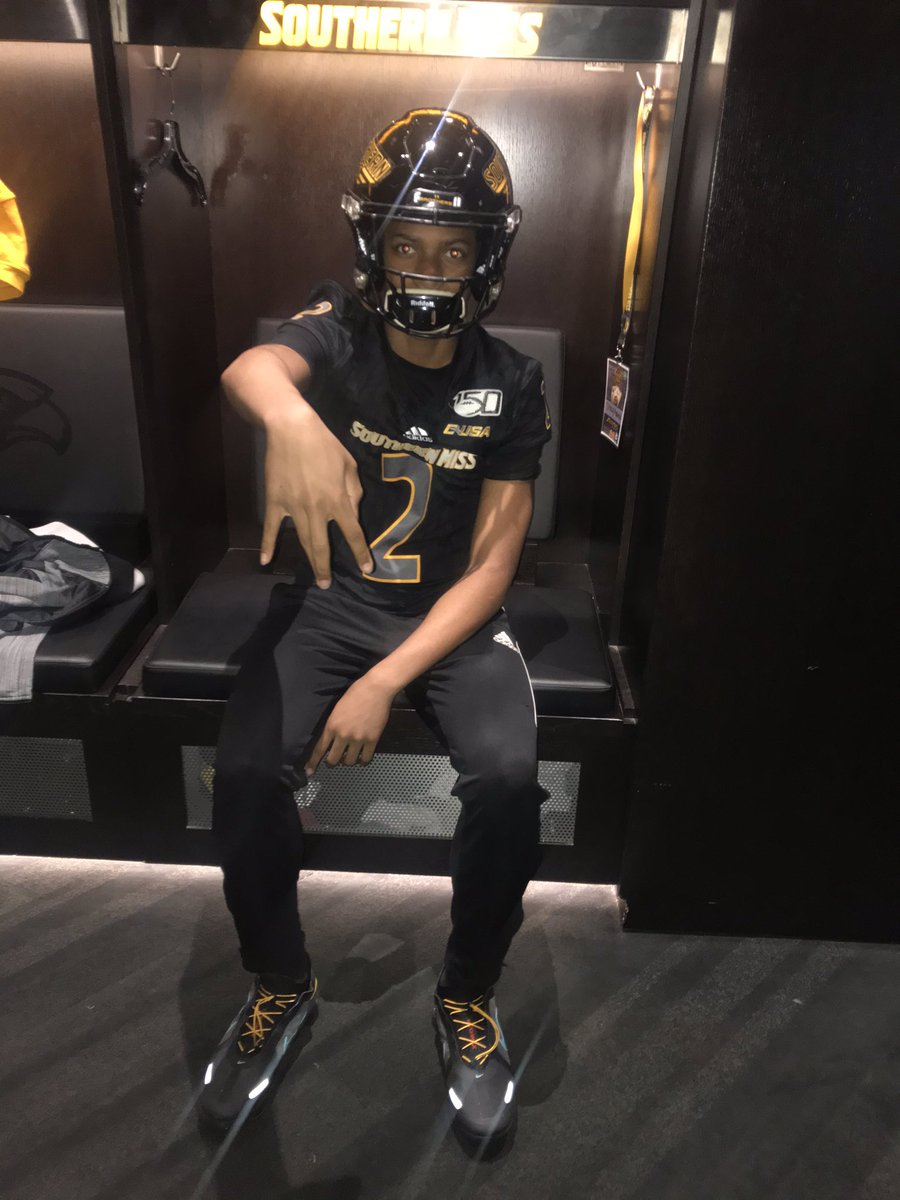 stacy_robinson_'s tweet photo. Had a great time at Southern Miss Junior Day @jonesesyboi @CoachRRWest @coachstringer @USMCoachSW ⚫️🟡🦅 https://t.co/i2TCrIXTSK