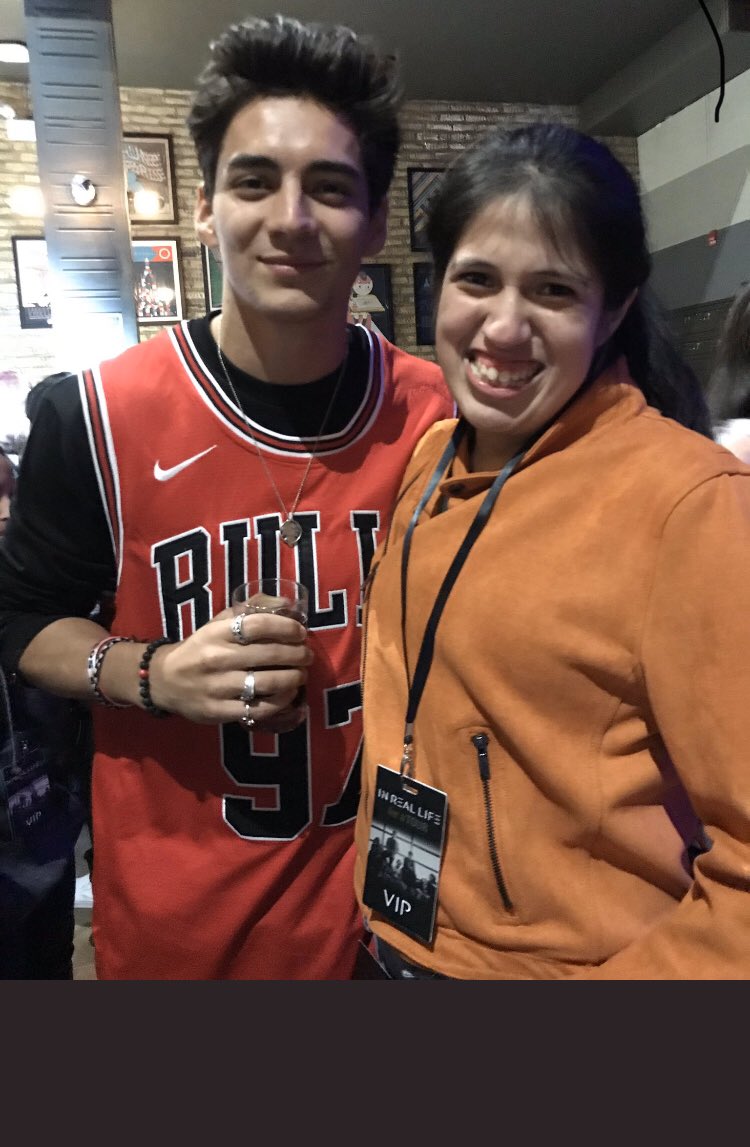 CeciDont's tweet photo. @InRealLife my favorite memory of you is here in these and surprising @SawyerKnight @soulofmarais @cindi_marais  with videos of their favs  saying hi to them #irlmemorylane https://t.co/QZrhkgfRgb