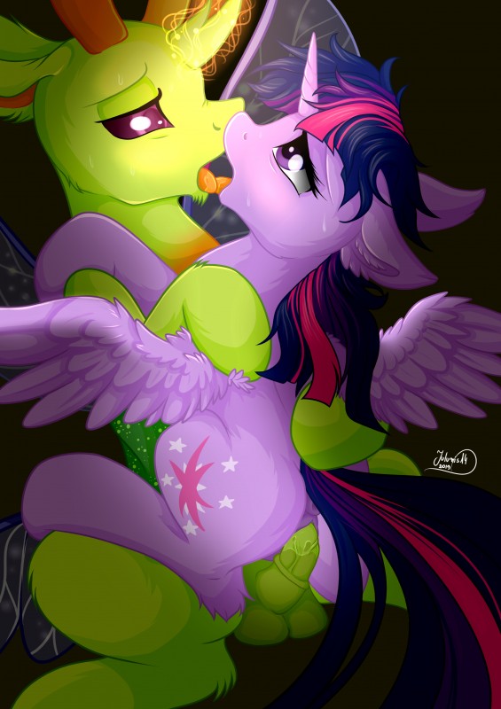 King_Lovebutt's tweet photo. "Welcome to the Hive! Hope you are enjoying your stay."

🌱Flipped Character
🌱Formerly @BHothoof
🌱MLP
🌱Non/Lewd
🌱Selective
🌱(Semi-)Detailed
🌱King of the Changeling Hive
🌱Love and Friendship is everywhere
🌱RT? Its flattering to know... https://t.co/P0UwJMJMeS