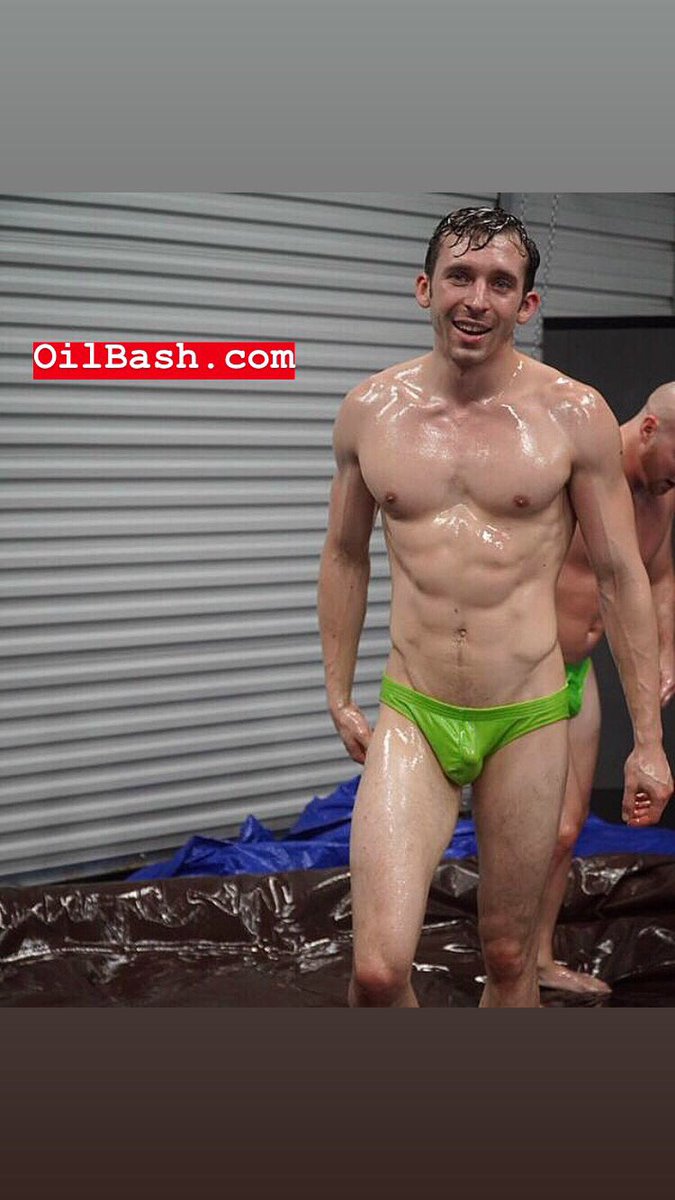 Oilbash1's tweet photo. Nathan FX vs Austin Cooper 
https://t.co/Yc9ReiJmME

#malemodel #fullnelson #ncaawrestling #collegewrestling #collegeguys #jocks #homoerotic #abs #pecs #peckers https://t.co/q9SUPZTWeW