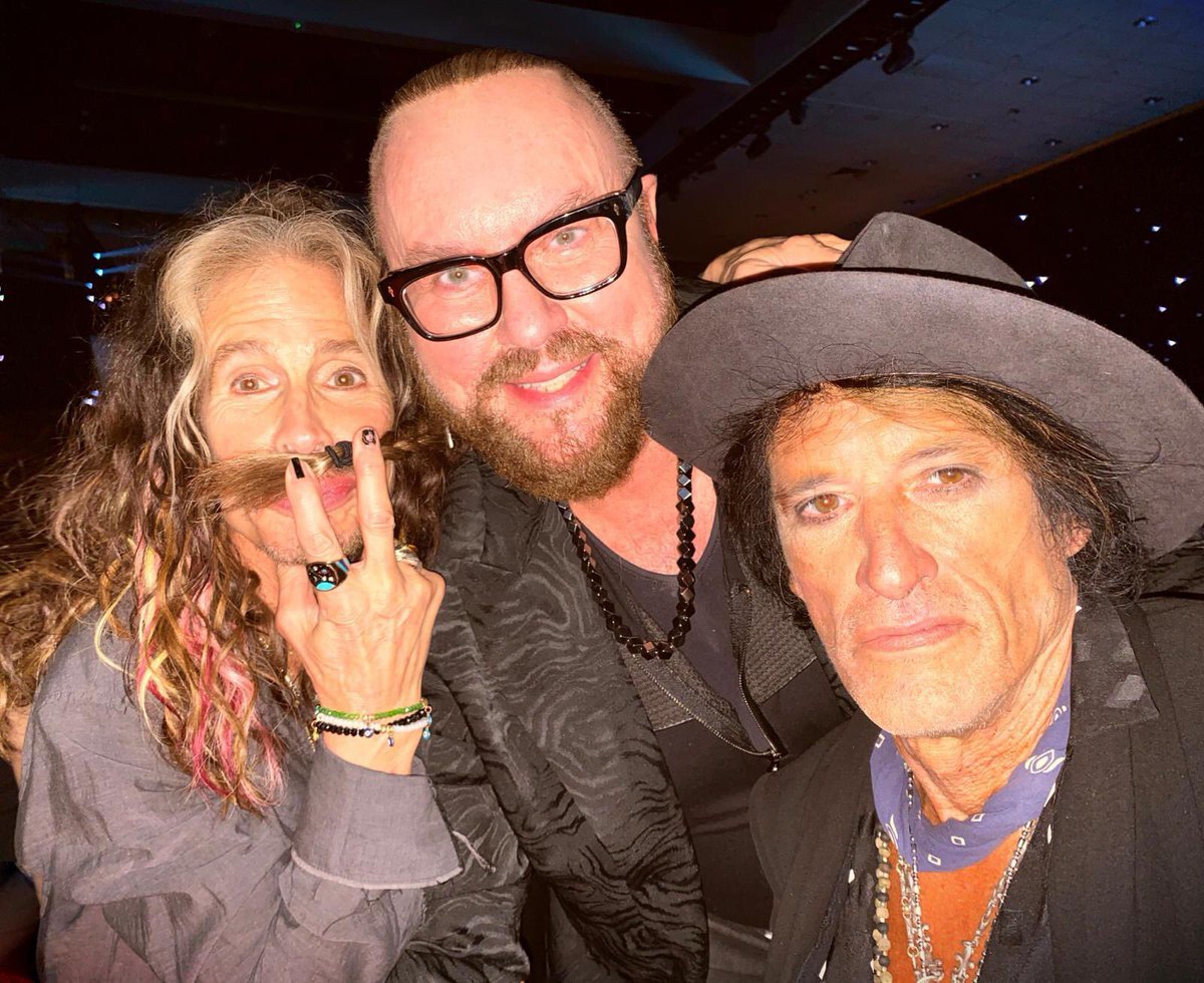 Desmond Child tweet media