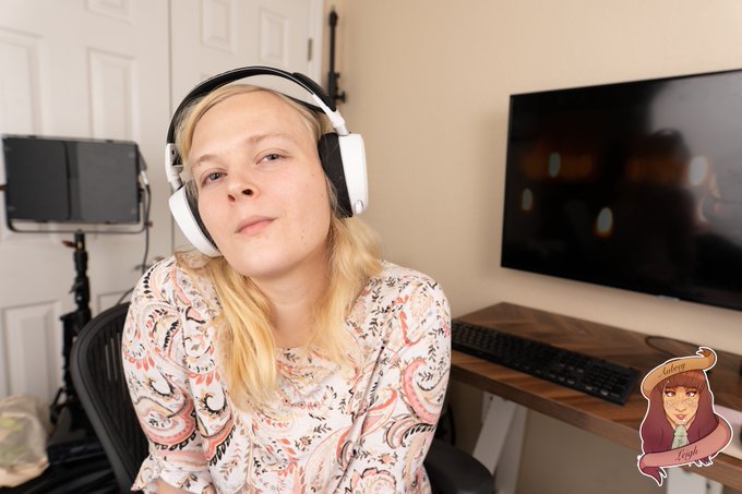 Isn't my girlfriend cute? https://t.co/z2J4wiq0Lo<a href="/tag/manyvids"class="tags"><span>#manyvids</span></a><a href="/tag/mvtrans"class="tags"><span>#mvtrans</span></a>