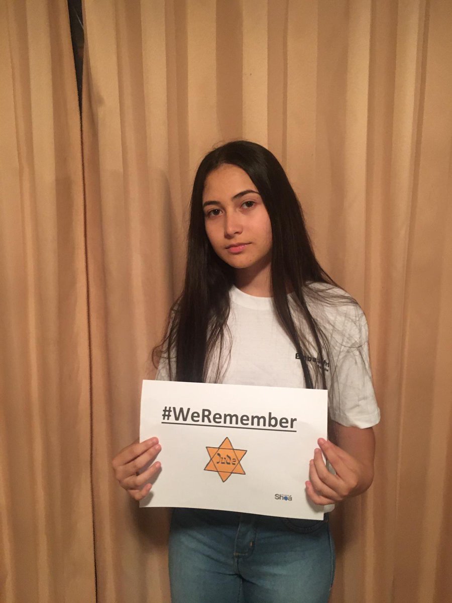 Natalia es Embajadora de <a href="/ProyectoShoa/">Proyecto SHOÁ</a> desde que escuchó la actividad en Vichadero, Rivera. Baila folklore y es una gran estudiante que está terminando el bachillerato y viene a Montevideo a todas nuestras actividades. Ella también dice #WeRemember <a href="/cciuruguay/">CCIUruguay</a> <a href="/WorldJewishCong/">World Jewish Congress</a>