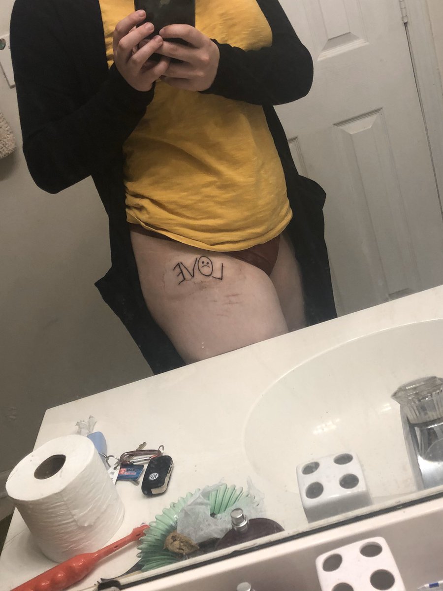 memento__mori1's tweet photo. @ScvttieKay Here’s my peep tattoo. Give me an idea of where and what kinda juice wrld tattoo to add😂 https://t.co/jokKrRCfVg