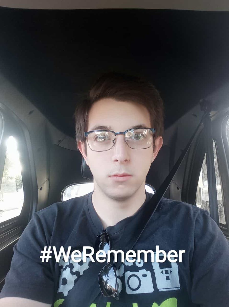 Santiago nos acompaña como embajador de <a href="/ProyectoShoa/">Proyecto SHOÁ</a> desde los comienzos en 2016 y es locutor de radio y siempre se destaca su interés por saber y por honrar la memoria. Él se nos suma a la campaña #WeRemember <a href="/CCIUruguay/">CCIUruguay</a> <a href="/WorldJewishCong/">World Jewish Congress</a>