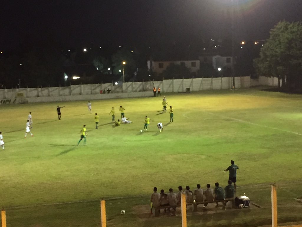 #CopaOFI - #SUB17 

GOOOOL de Canelones del Este, a los 33’ Joan Lazo marca el 2-1 ante Zona Oeste