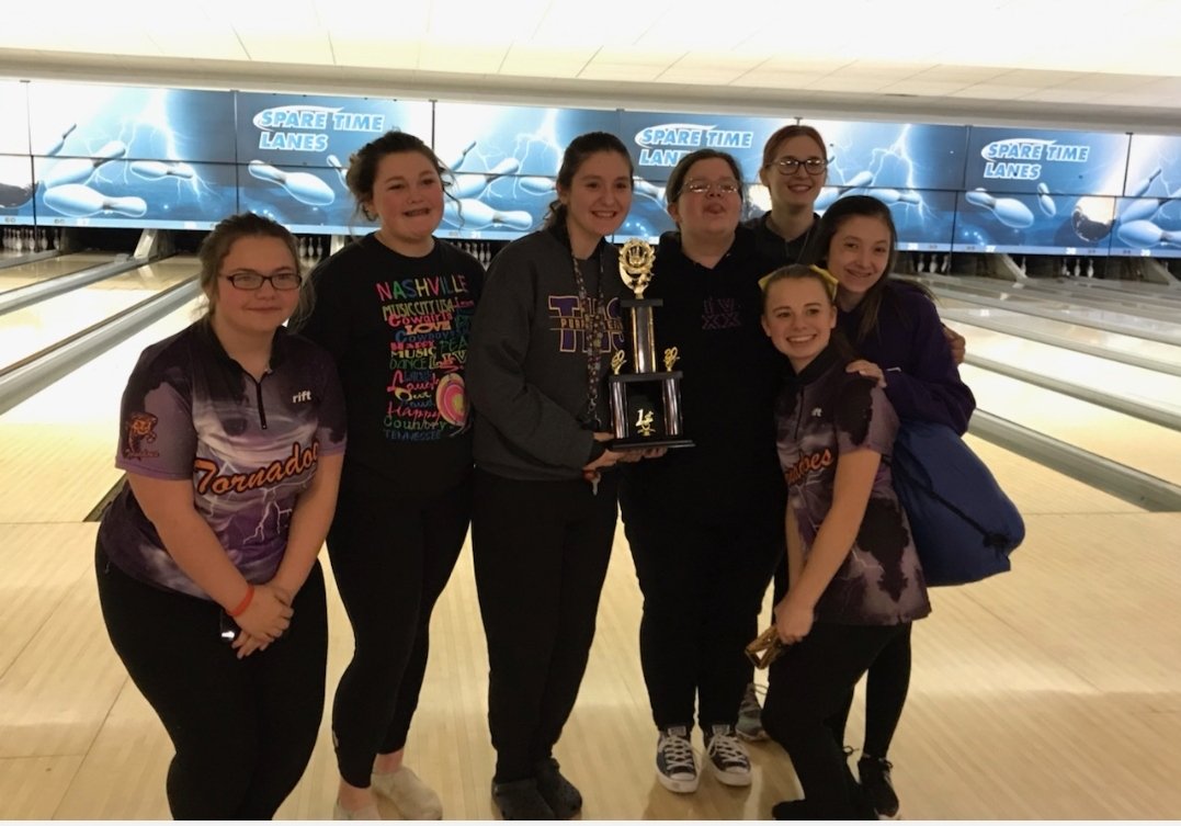 TvillePride's tweet photo. RT @gacaniff20: Some more hardware for Taylorville Bowling! JV bringing home the 1st place trophy in their division along with Gabby Kelm winning individual high series for the JV side. Way to go girls! #tvillepride https://t.co/wlmqowBYmE
