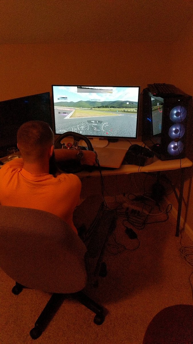 RyanKevern's tweet photo. Getting that training session in for the @TheAEGShow Racing Series with Brandon 🏁 https://t.co/wHTEMIVvXr