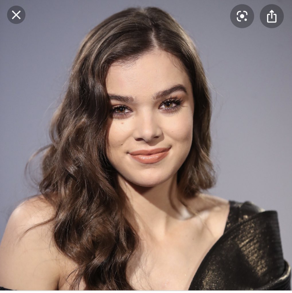 nicoleebost's tweet photo. tonight at dinner i was approached by two different strangers. one thinking i looked like LeAnn Rimes and the other thought i was Hailee Steinfeld’s twin. 

i have never been more flattered. https://t.co/4gdRUBiA5s