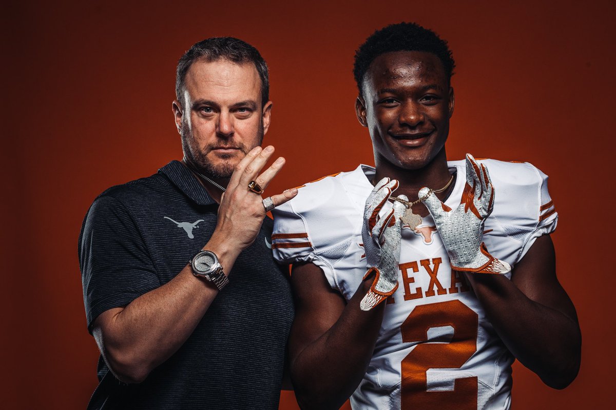Andrewmukuba2's tweet photo. Had a great time at the University Of Texas #HookEm @CoachChrisAsh @Coach_Coats https://t.co/kSTBXRYzK5