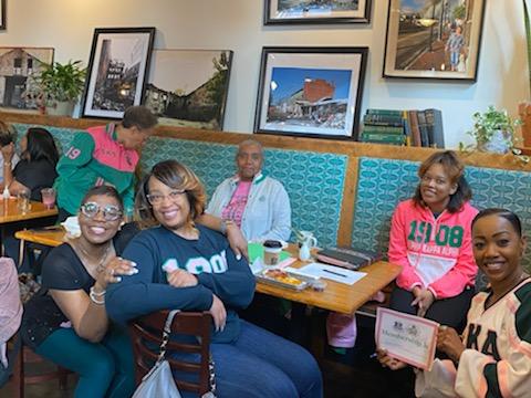 DeltaOmegaAKA's tweet photo. Nothing like a sisterly coffee break first thing in the morning to reclaim our pearls #AKA1908 #EXCELLENCE #MidAtlanticAKA #MembershipisPearlfection #BeEthel #DOHeart  #DemolitionCoffee https://t.co/3IkXSQ7JqC