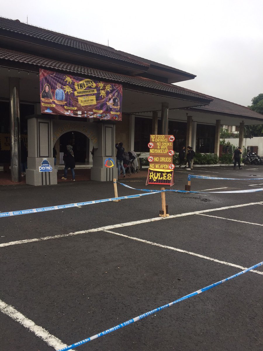 [LIVE REPORT]

Selamat Pagi Semuaaa🤗
Yuuukk merepat di Graha Bhayangkara kita udah mulai open gate niihh🥰
semangat ya buat semua peserta dan sampai bertemuuu👋🏼