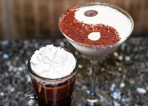 MeltingpotUnvC's tweet photo. Poll: Do you prefer your chocolatey drinks hot or cold? 🍫☕☯️
📸: @Salut_ATL https://t.co/qqr9sSGKlP