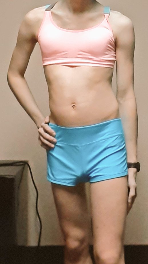 Maddison on X: More workout stuff. Blue shorts and padded pink