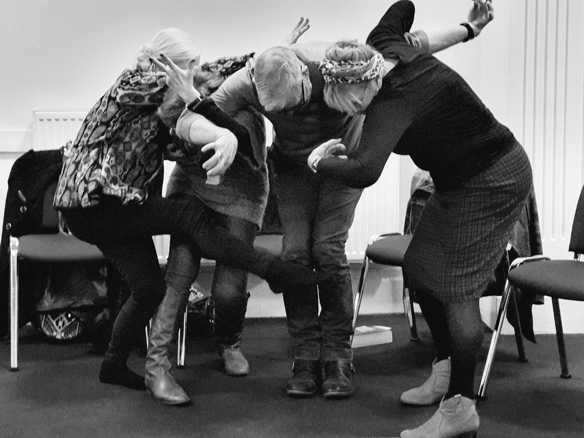 emptyspacegroup's tweet image. Second session success. Fantastic exploration of poetry and how to reinterpret. 

#emptyspace #creativity #ipswichcreativity #drama #theatreworkshop #suffolk #suffolkart #improvisation #playforgrownups