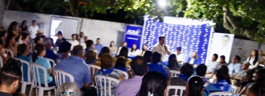 A 24 horas de una noche inigualable en un lugar tan cercano a mis afectos, quiero darte las GRACIAS por tu presencia! 
Pero por sobre todo... gracias por el cariño y por regalarme la CONVICCIÓN de alcanzar la victoria juntos!
#Charly2020
#QueremosHacerHistoriaContigo