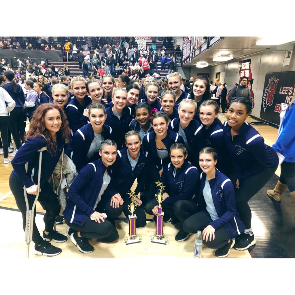 westsidegirls4's tweet photo. Amazing day of dance-we put it all on the floor with our best performances yet! 2nd pom, 5th jazz💙 Next stop-NATIONALS BABY!!!!
#wsgod #teamtra #lsninvitational @jereme_hubbard https://t.co/ZPyQjxBYMH