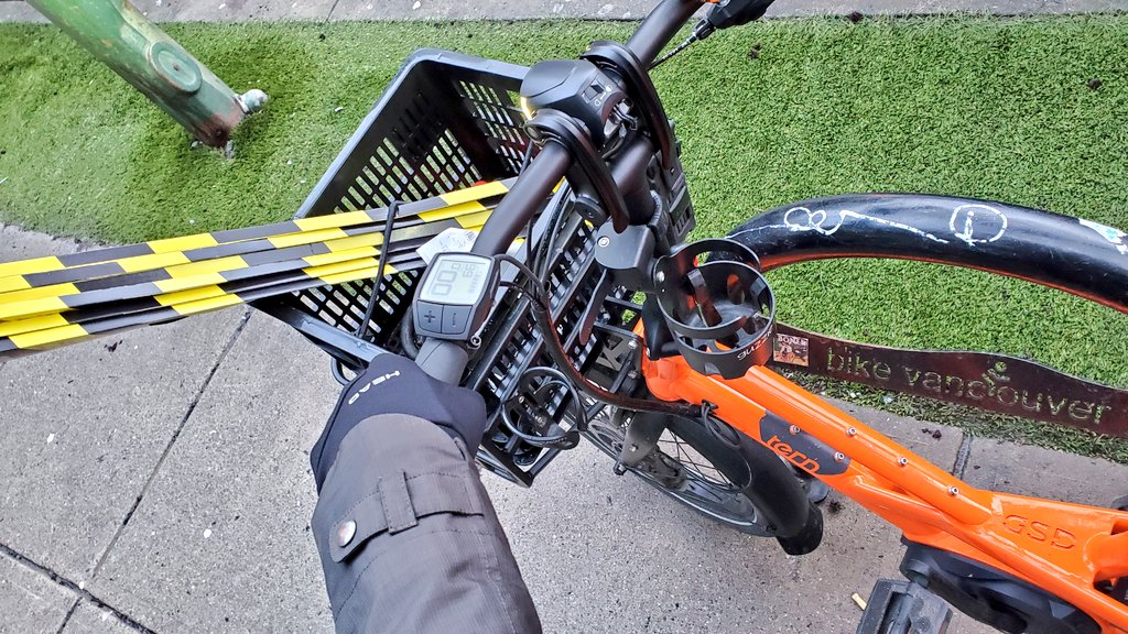  #Bike365 day 25: quick run to Home Despot for some grip thingers so I won't slip down the stairs again.  6km