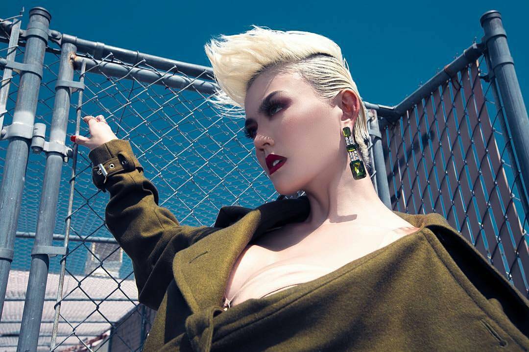sourkenti's tweet photo. AGNATIONs let's vote on web too. Other fandoms are focusing on web voting. Never too late, please vote on web with all of your enthusiasm! #Agnation #BestFanArmy #iHeartAwards @agnezmo @the_agnation https://t.co/IBDJUHDZ8I