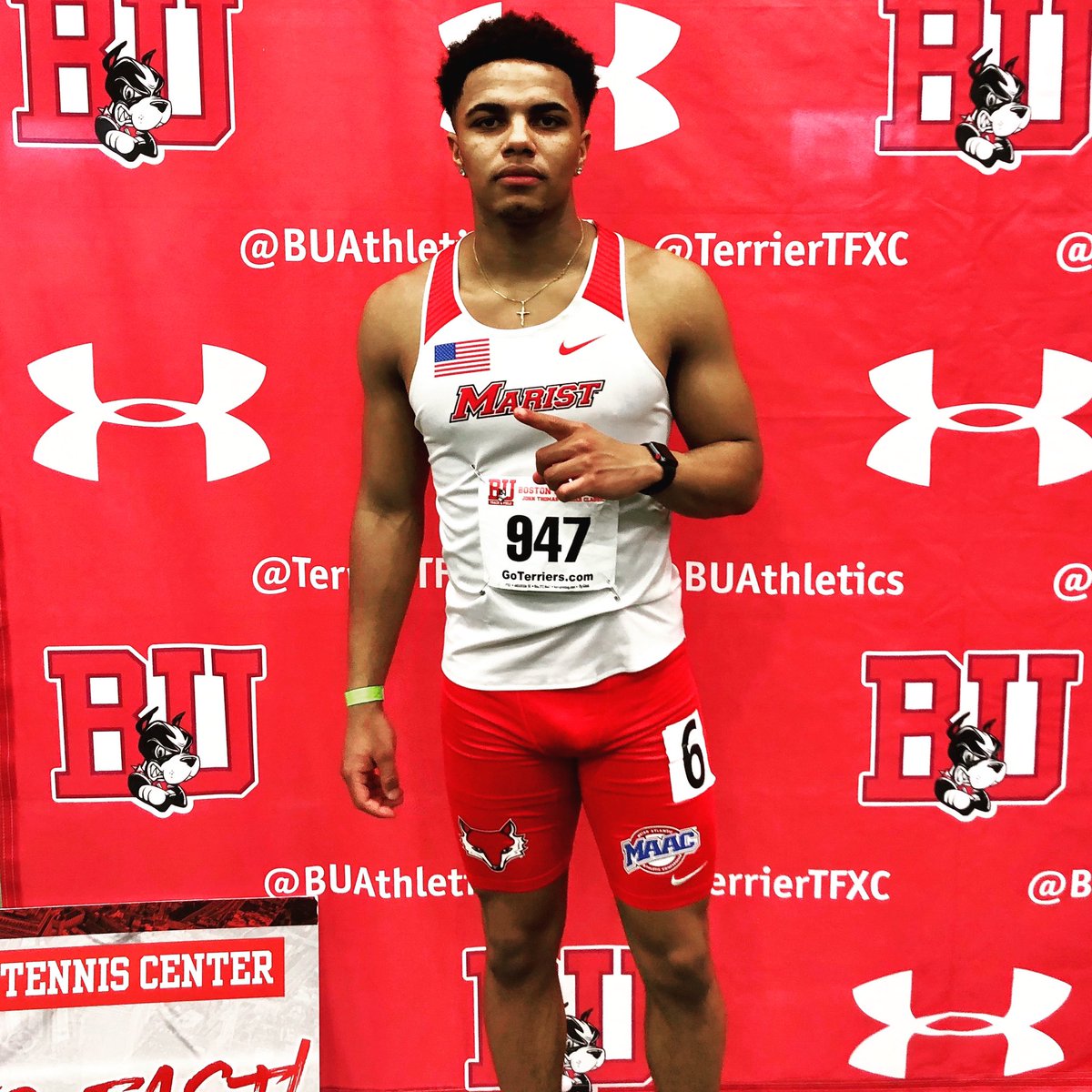 Welcome to the record books! Jeremy Mooney runs 22.21 to win his heat in a school record time @ BU Terrier Invite and qualify for the 2020 IC4A championships!! #GoRedFoxes #BeBetter #SpeedSeason#