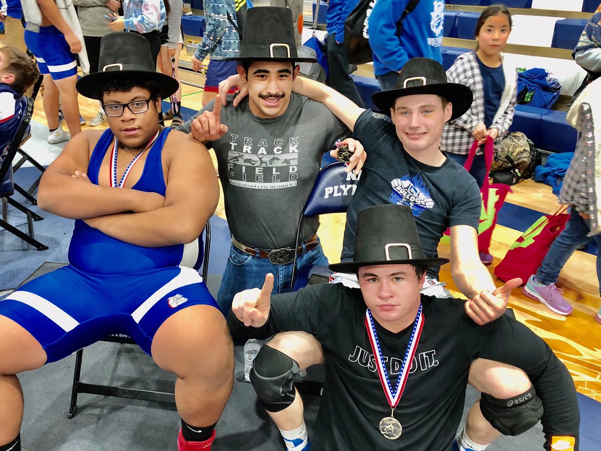 MrSappsClass's tweet image. Shout out to our four New Plymouth champs!!! #Thankful2BeABulldog #MayflowerCompact