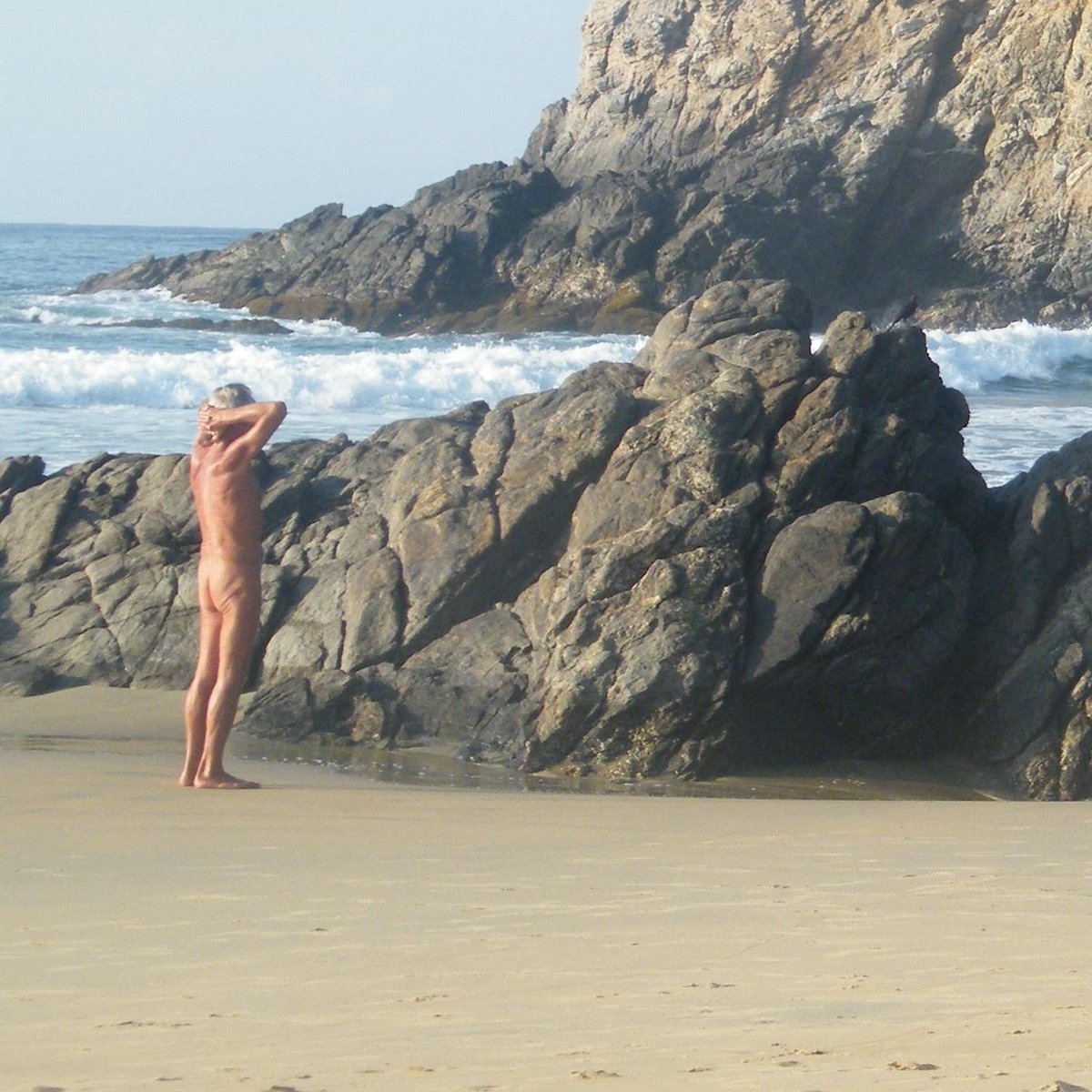 Cerezenelpastel's tweet photo. John ejercitandose en Zipolite
#CerezEnElPastel #LaCerezaEnElPastel #TheNakedMenProject #TheNakedProject #TheNudeProject #Nude #Naked #ManNude #MenNude #NakedMan #NakedMen #GayMen #GayMan #MachoGay #MachosGay #Gays #Gay https://t.co/gQQyNeSGZK
