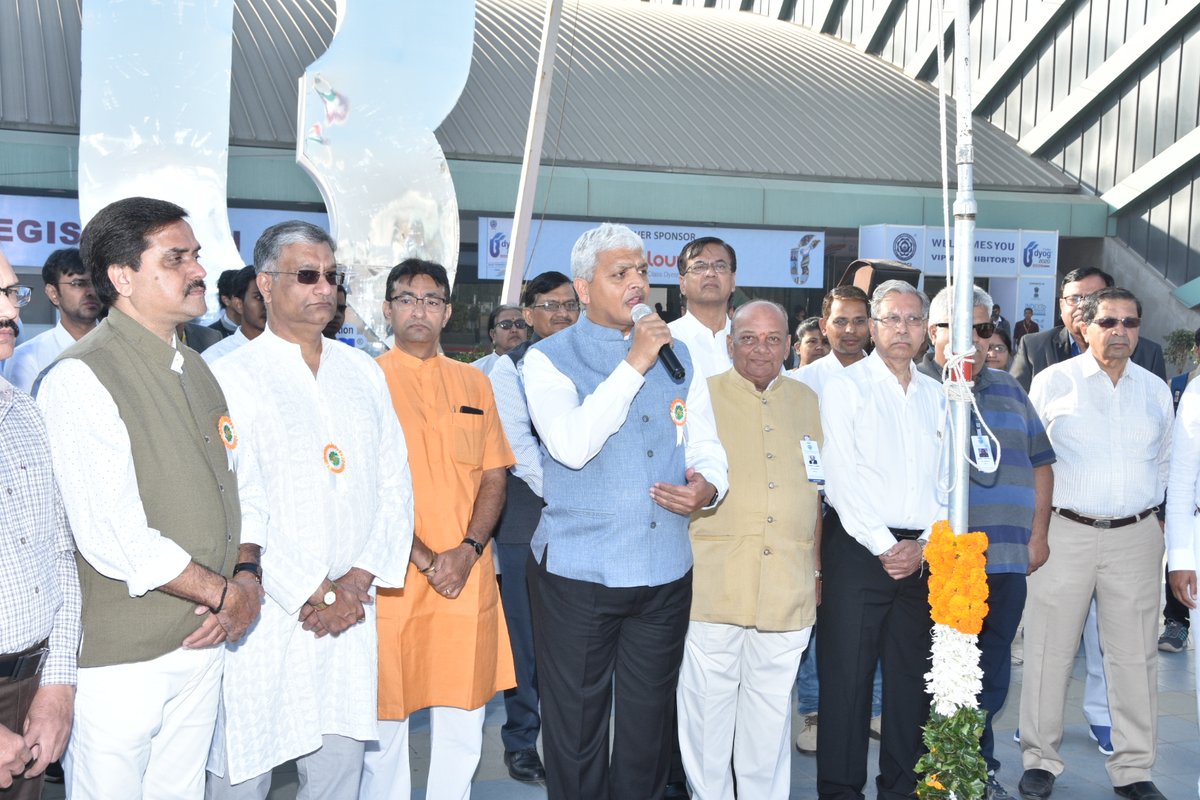 SGCCI_Surat's tweet photo. #Republic_Day #Celebration at #SIECC, Sarsana, Surat https://t.co/LplNVox2wE