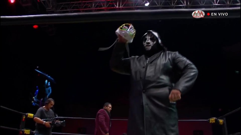 Fernando0o3's tweet photo. Los Ingobernables👊
@rushtoroblanco @laparktapia #LaBestiaDelRing https://t.co/3iNztutSld