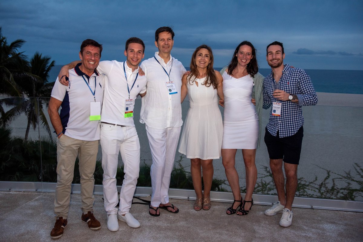 GINEVOLVE's tweet photo. White Hot Party at the #GLR20 https://t.co/6mkjODDyLn