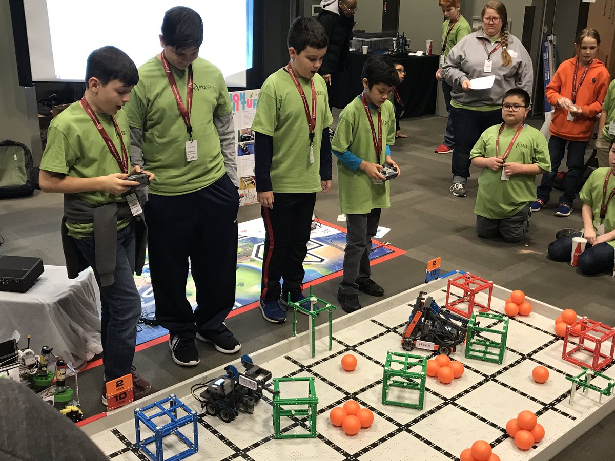 GatewaySciHigh's tweet photo. What a great day at the GSA Science &amp; Engineering Fair!  Amazing projects and demos from our students.  It was great seeing so many families. Thanks to all our judges.  We appreciate your time and involvement.  #WeAreConcept #WeAreGSA https://t.co/24ckPoFgY2