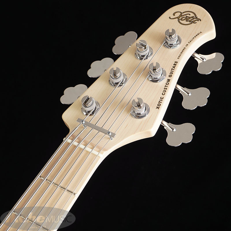 当店オーダーの”Xotic（エキゾチック）”6弦モデルのホワイト・バースト