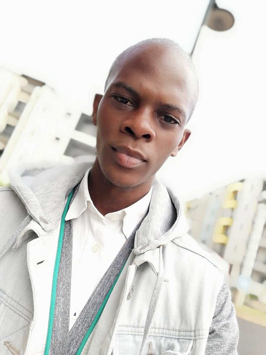 Max_Zwi's tweet photo. #SingleFlames

Here looking for a female to date seriously. https://t.co/deR8BzFPd9