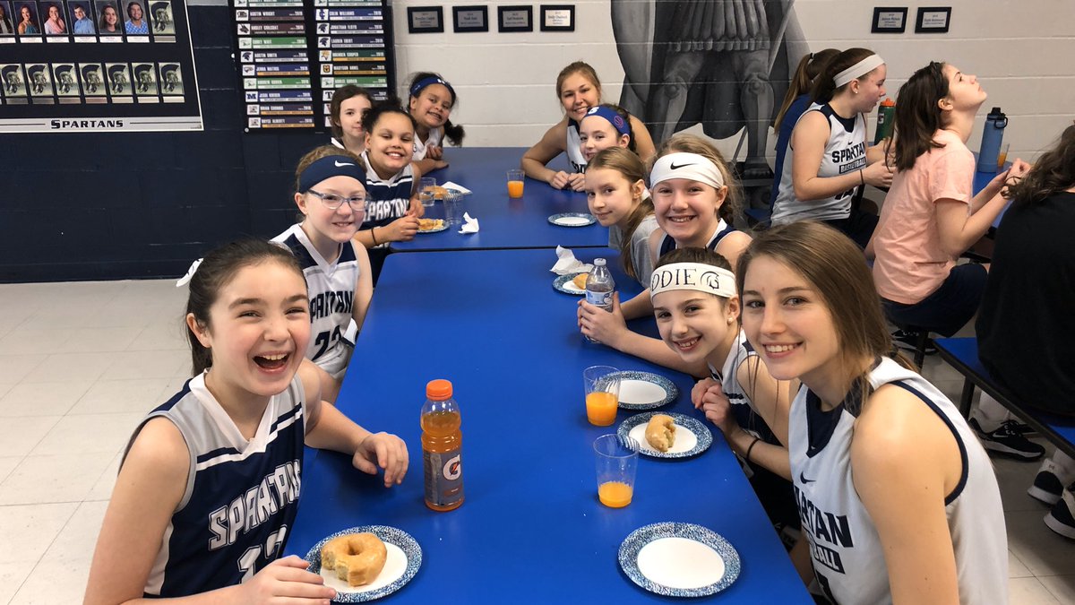 FHCgirlsbball's tweet image. #ProgramDay #SHive🐝