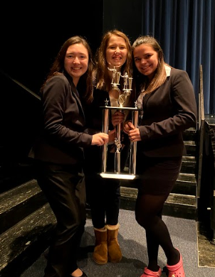 Steph_Sukow's tweet photo. Congratulations to the #CGSpeech on taking 2nd place at the Hersey Midwest Freeze-Out Tournament with 26 finalists! Great job, team! #WeBeCG https://t.co/OMyxgLJE9k