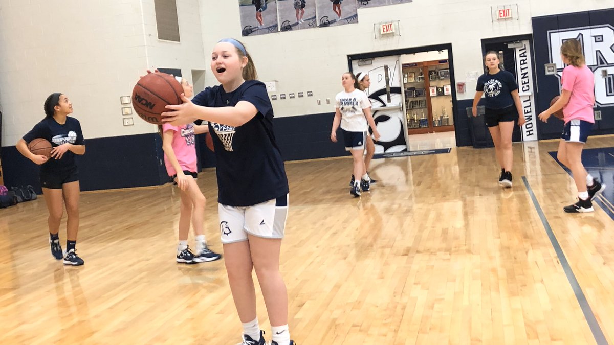 FHCgirlsbball's tweet image. #ProgramDay #SHive🐝