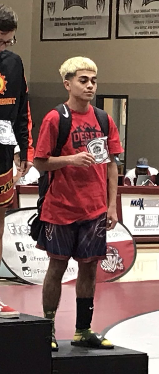 CoachRuiz75's tweet photo. Outstanding job representing @LQBlackhawks by our #LQWrestling had many qualifiers great job ladies &amp; gentlemen!! #TheBlackhawkWay #LQPride https://t.co/Ejg2Wy4utN