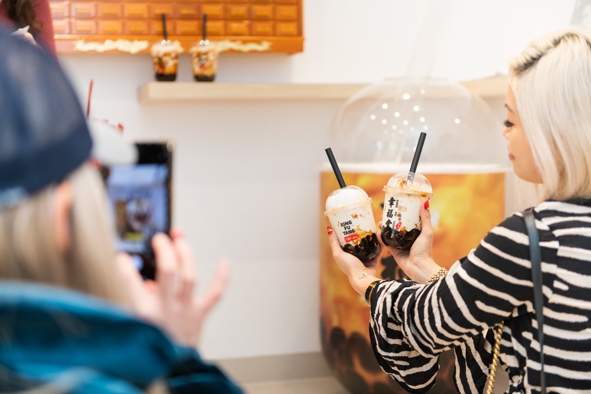XingFuTangNYC's tweet photo. “Really fun watching staff making boba in front of us while waiting!” “The taste of REAL brown sugar and handmade boba is soooo delicious 😍” More tasting feedbacks! 

2 more days, see you on the soft opening day -- Jan 27!
Add. 40-52 Main Street Flushing NY11354 🗽 https://t.co/Y7gXz6rsxs