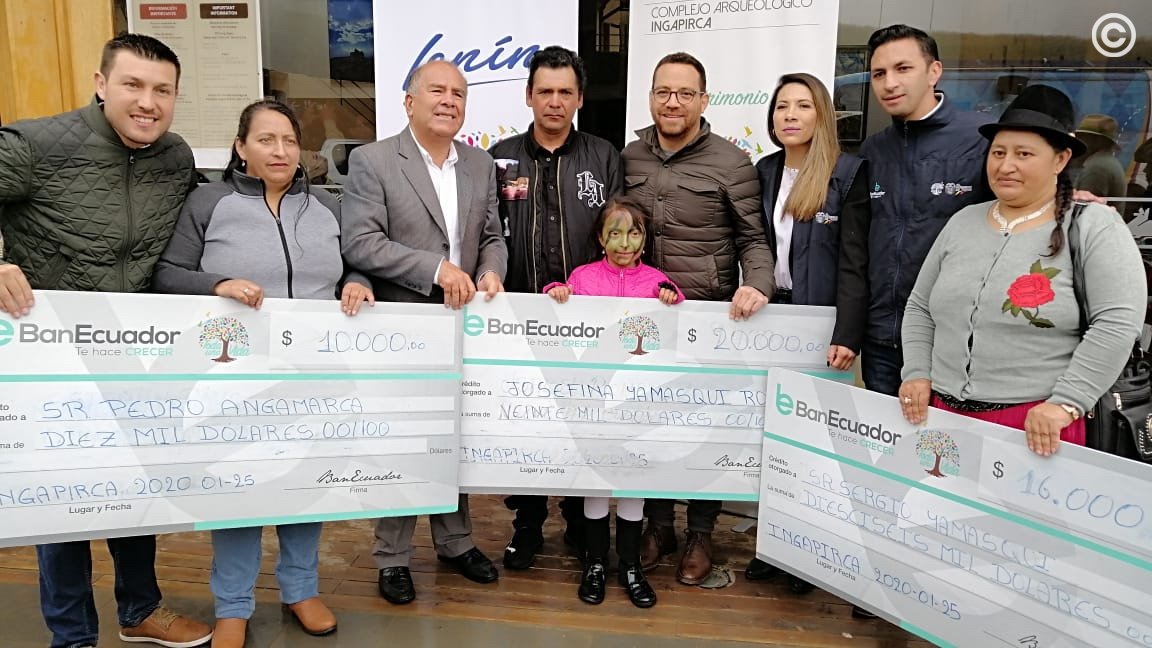 Presidencia_Ec's tweet photo. CAÑAR | En la parroquia Ingapirca, junto a @juanfervelasco, las #BrigadasTodaUnaVida atendieron a personas con discapacidad, adultas mayores en pobreza y extrema pobreza, niños, niñas y ciudadanía en general. #ElGobiernoDeTodos vela por el bienestar de los más vulnerables. https://t.co/OFYwmcwXfE