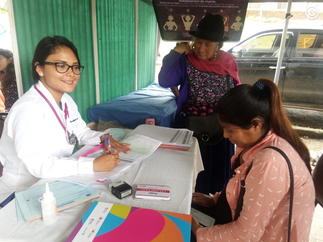 Presidencia_Ec's tweet photo. CAÑAR | Los habitantes de la parroquia Ventura se beneficiaron de los servicios de las #BrigadasTodaUnaVida, que llegaron con atención en medicina general, vacunación, odontología, nutrición y más. https://t.co/5QkefZKrZA