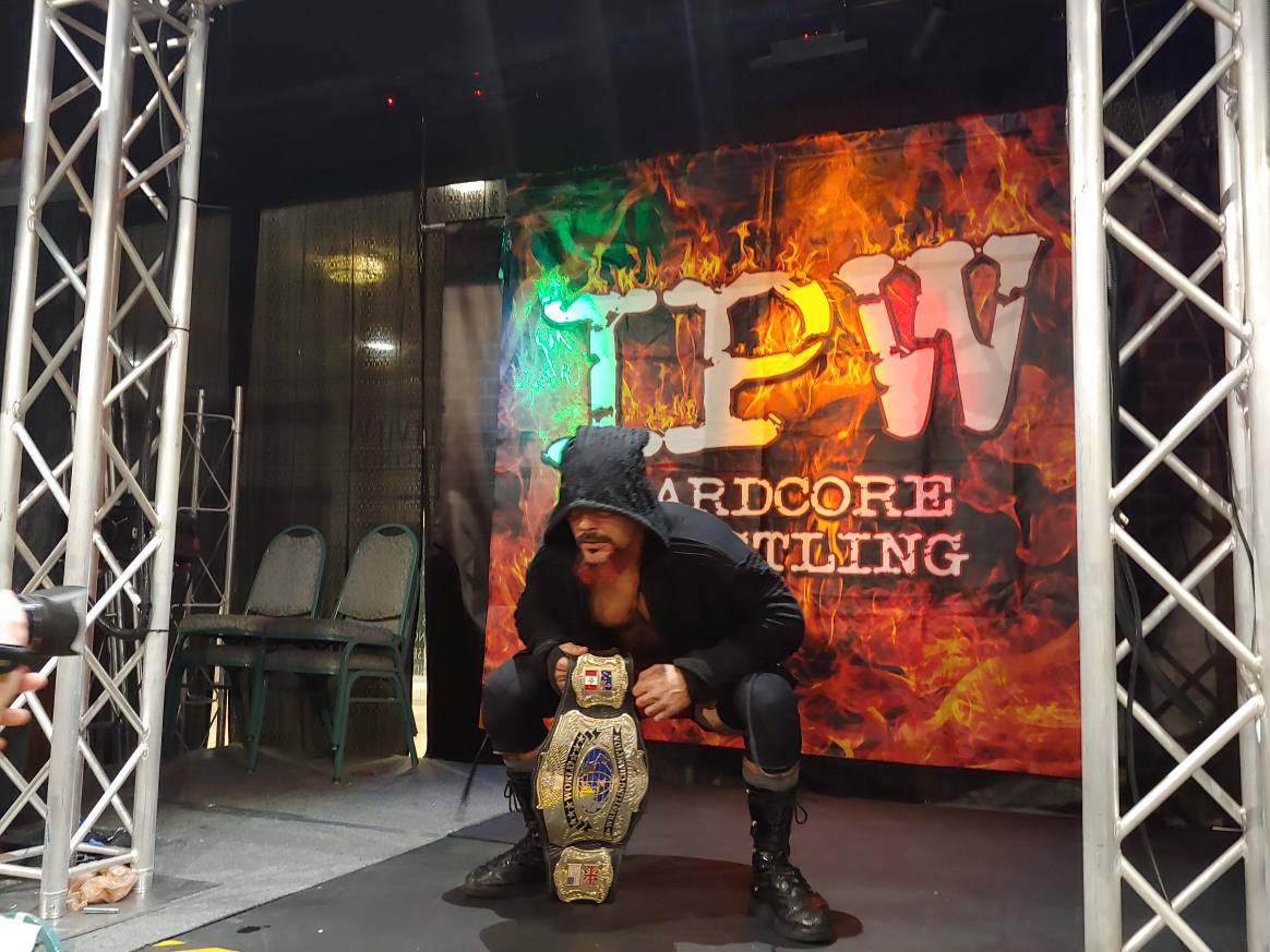 MyNameIsWojcik's tweet photo. Big time title bout as @CJODOYLE faces @WWNACW champion Damien Angel #ViolentThings https://t.co/coxq6iMaPN