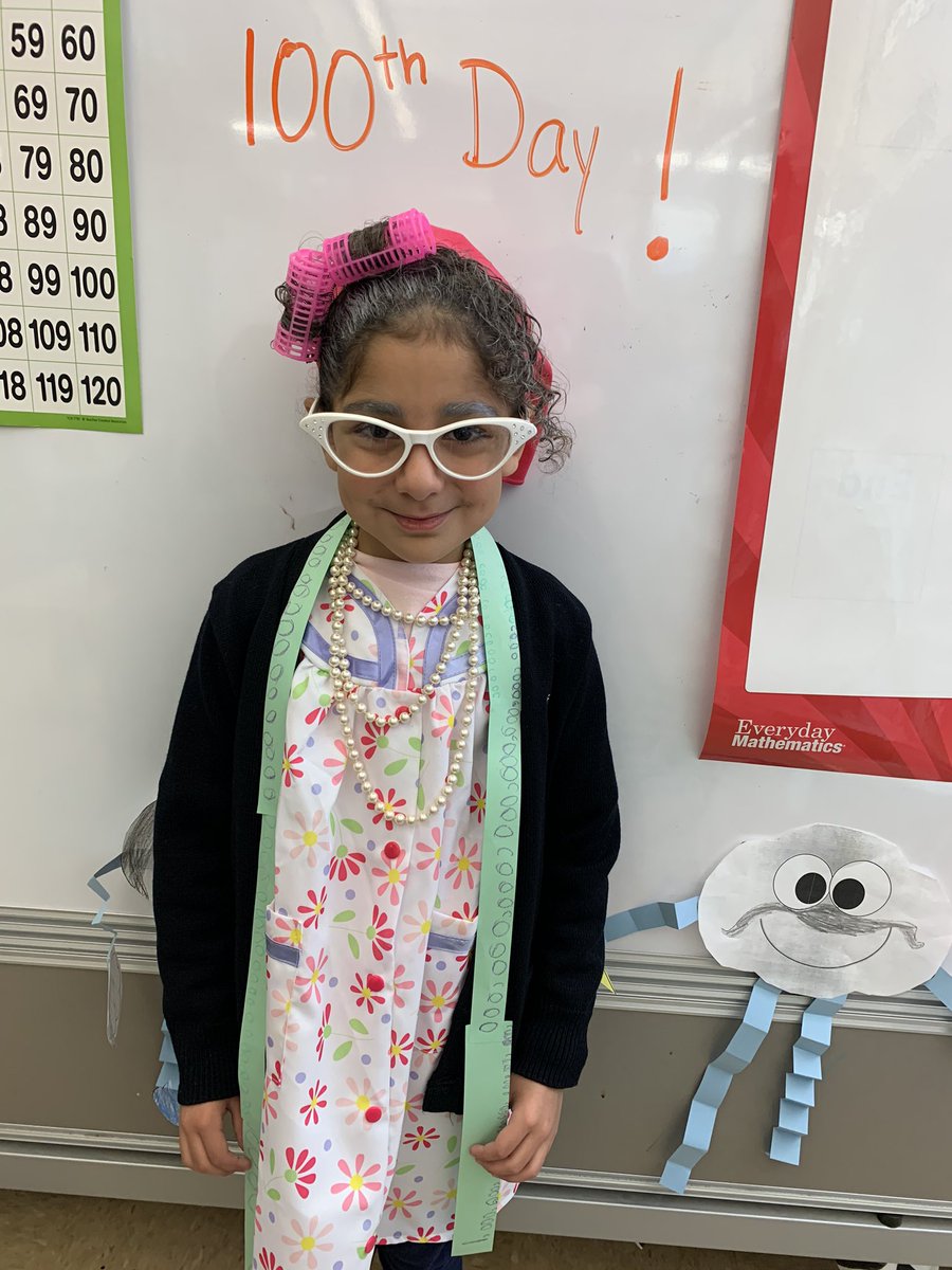 Laura_Bernick's tweet photo. First grade fun celebrating the 100th day! #100yearsold #100days #rstories2020 https://t.co/Vv4qSsoC19