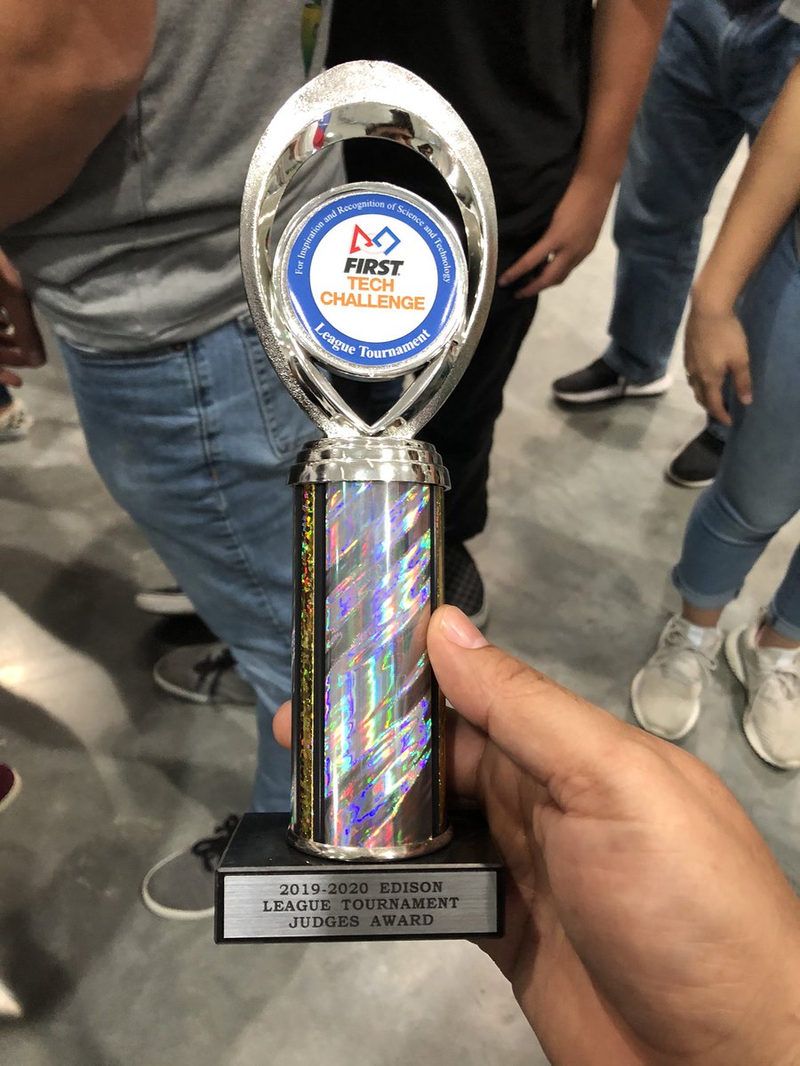 Betancourt_MISD's tweet photo. Congratulations to @RoweboticTribe for their Edison League Judges Award and Think Award runner up @McAllenISDCTE @Rowe006 https://t.co/l98m0Tn3HN