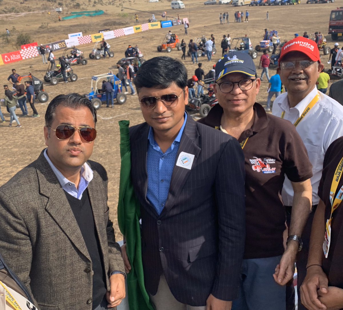 arunjaura's tweet photo. The flag-off of E-Baja endurance event with Collector of Indore at 13th edition of SAE BAJA. An excellent industry-academia platform for nurturing the blend of sustainable mobility, safety, new age technology skill sets, and transverse collaboration for our innovative young minds https://t.co/a9qXWE183J