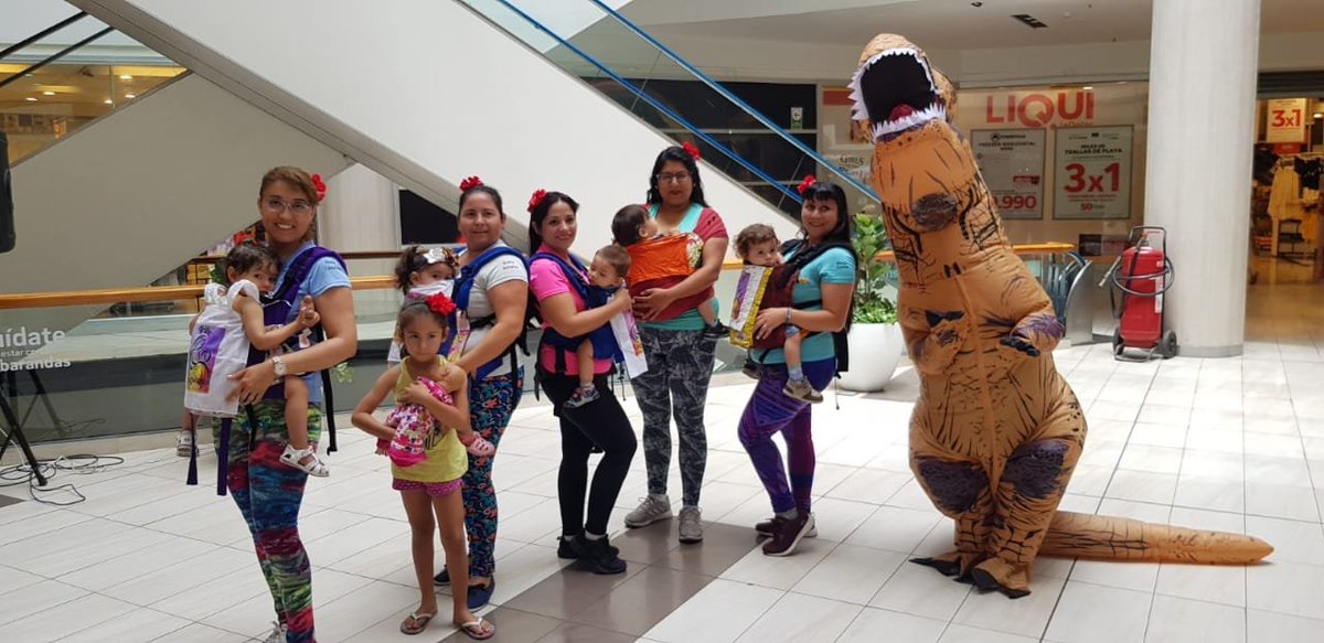 kangudanza's tweet photo. Hoy bailamos!!!! 💃💃 La pasamos increible, bailar con nuestros hijos pegaditos es algo maravilloso y hoy lo hicimos en el #MallplazaIqq.
Invitamos a mujeres, madres, familias enteras a participar de nuestra tribu y vivir esta experiencia.
#Iquique #Porteoseguro #Amosermamá https://t.co/YODGIDasqy
