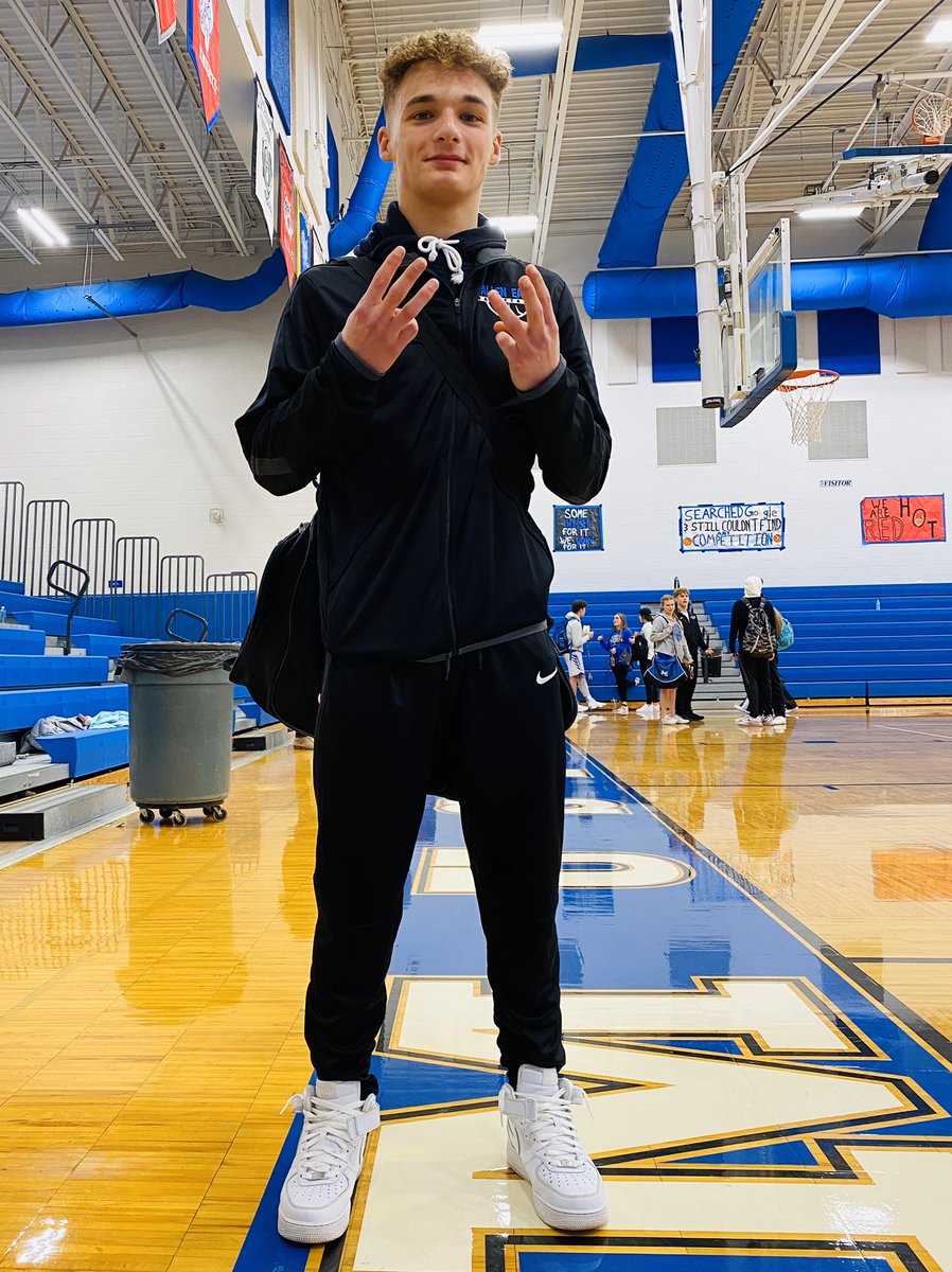 Congrats to Junior, Bradden Crumrine, who breaks the AE 3pt record tonight with 9!  🔥