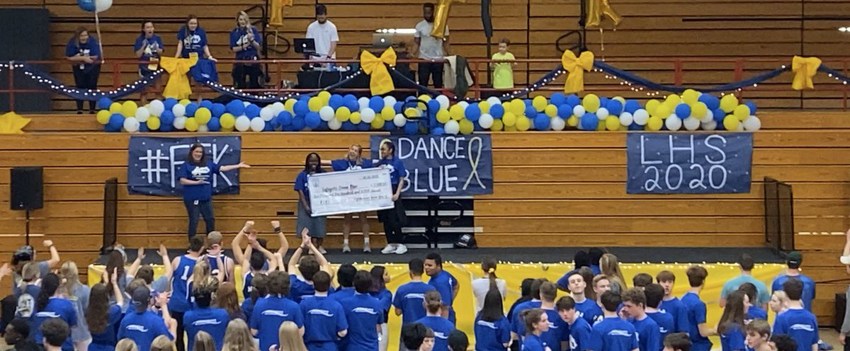 rachelehardin's tweet photo. Dance Blue @SC_LafayetteHS @lhssection2019 @Lafayette_NHS @LHS_PrincipalJ @lhshighschool #danceblue #ftk #2500 #generalfamily https://t.co/nvHIFWMsH8