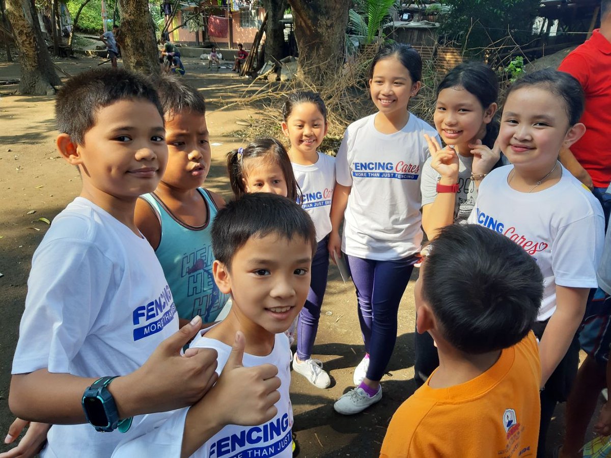 RepublicFencing's tweet photo. #RepublicFencing 🇵🇭🤺provides opportunities for your child to make friends and engaged in kind and thoughtful activities in the community.❤

#friendship #goals #showkindness #fencing https://t.co/CB52vu8xai