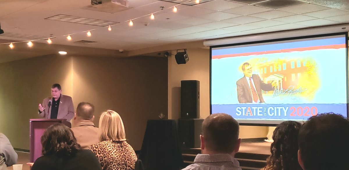 mrw680's tweet image. Mayor Rawlings did an excellent job highlighting the many accomplishments that have taken place in Augusta during the past ten years. Certainly something to take pride in as a community. @CityofAugustaKS #AugustaProud #StateOfTheCity #PrideAndProgress