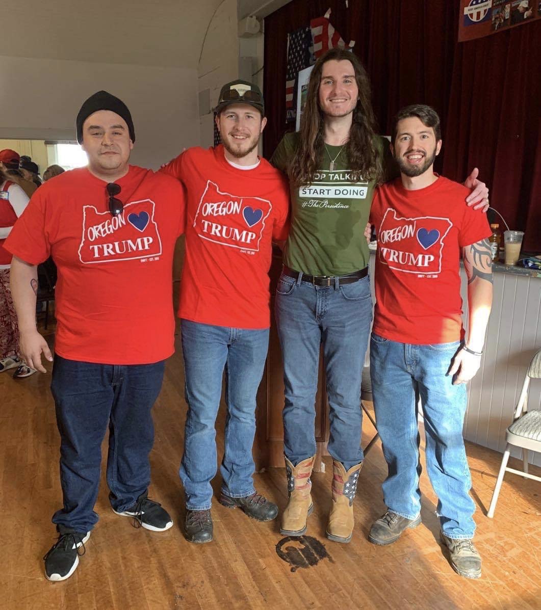 ScottPresler's tweet photo. Can we please get a round of applause for @boisechampion & these gentlemen for driving all the way from Idaho
to pick up trash in Oregon?
#LoveIsAVerb https://t.co/5MsmrnZ44n