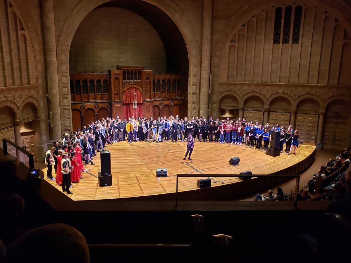 zachtoom's tweet photo. Another incredible @varsityvocals #ICCA quarterfinal tonight in Cleveland! Congratulations to @new_chords and @OSUBuckThat for advancing to semifinals in St. Louis! https://t.co/3ygbZ8wBrP